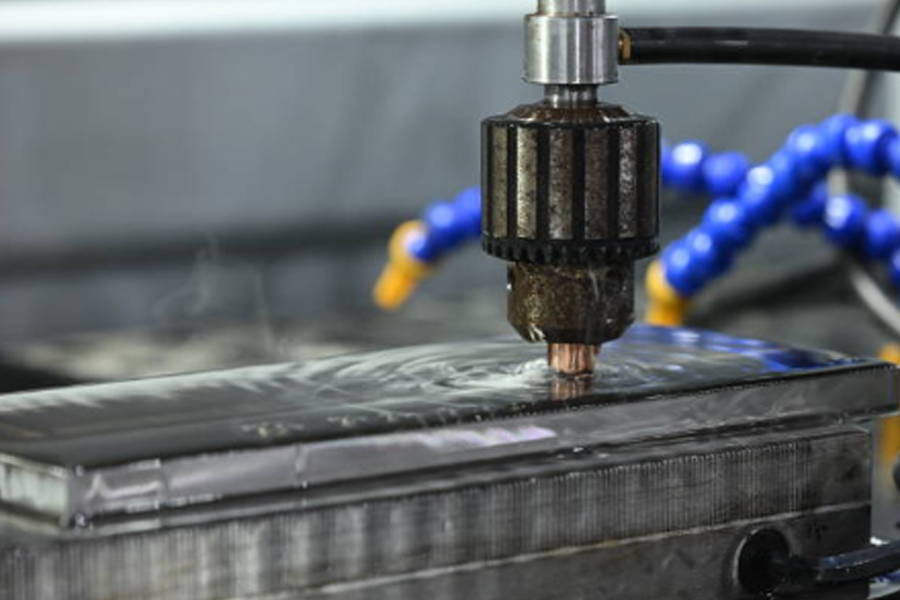 高端制造升級(jí)：精密制造電加工解決高硬度零件加工難題